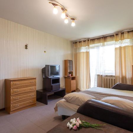 Apartment On 23 Serpnya Kharkiv Extérieur photo