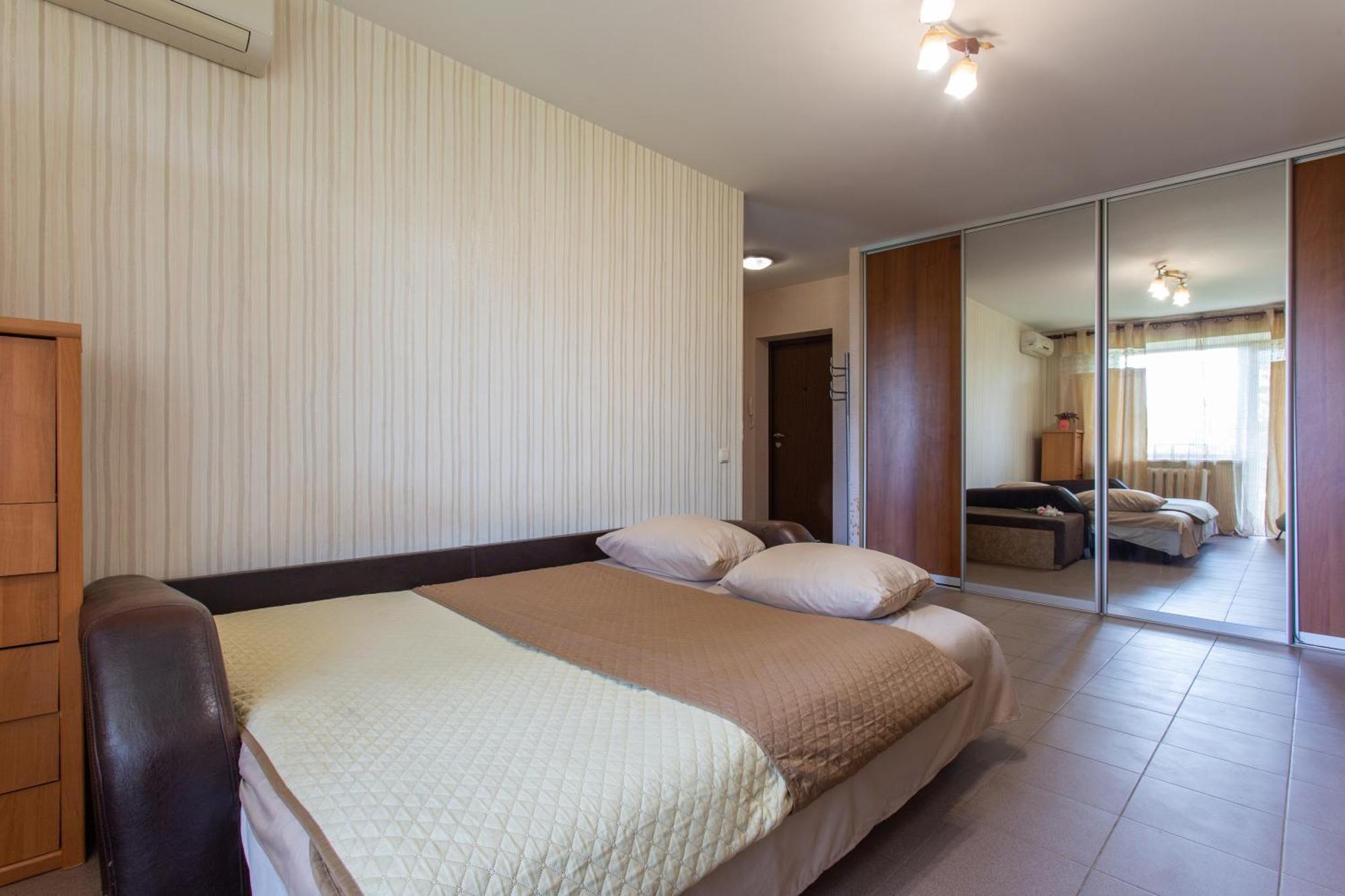 Apartment On 23 Serpnya Kharkiv Extérieur photo